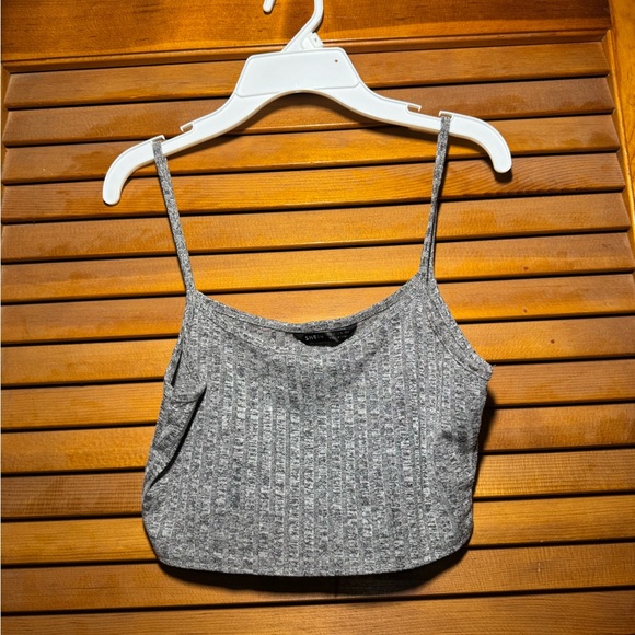 Gray Cropped Top. - Picture 2 of 2